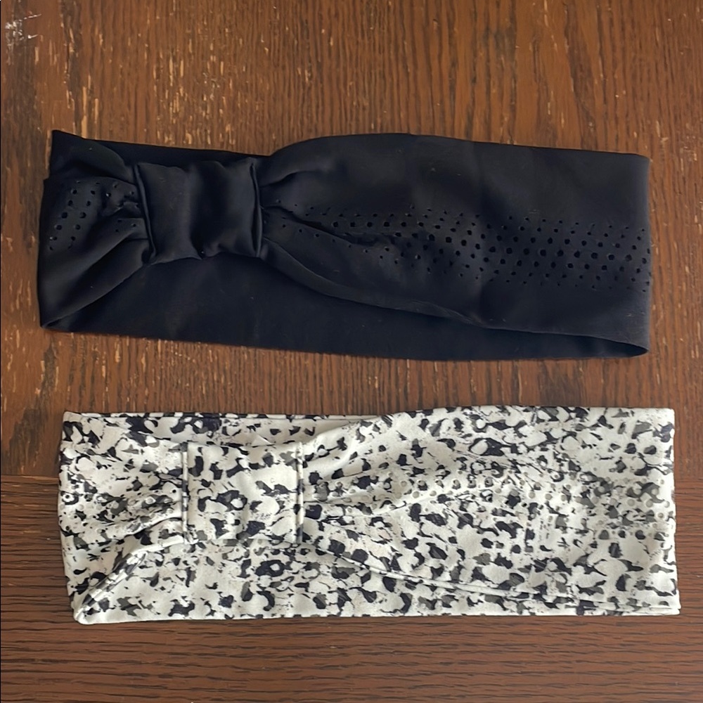 Old Navy bundle of 2 Womens Active Performance Headbands-black & black/white dot